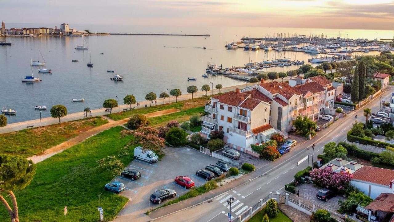 Villa Umag Seafront מראה חיצוני תמונה